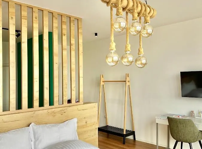 Tirana Green Apartment 地拉那